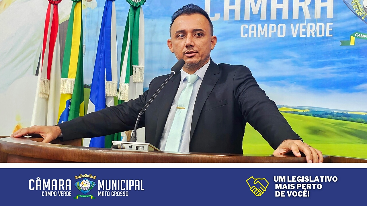 O vereador Dr. Gediel indica a construção da Casa do Mel Municipal.